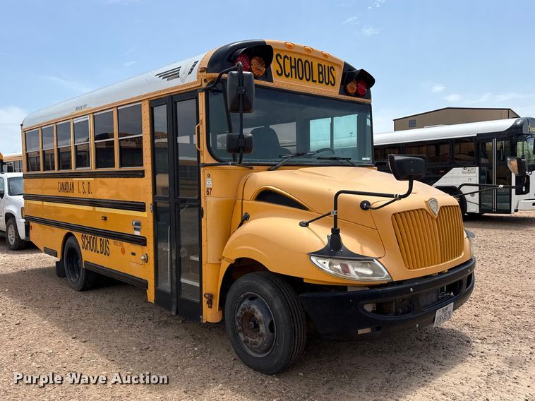 2014 IC PB40500 School Bus - photo 3