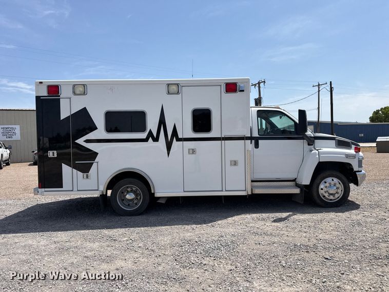 2007 Chevrolet C4500 Ambulance - photo 4