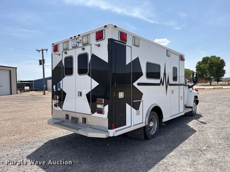 2007 Chevrolet C4500 Ambulance - photo 5