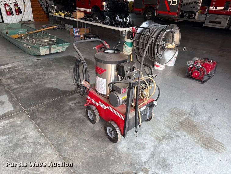 Hotsy Pressure Washer - photo 3