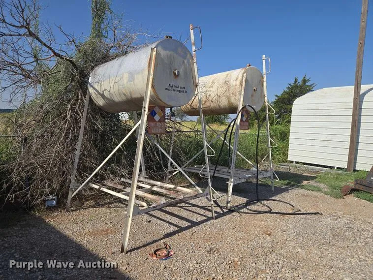 (2) Fuel Tanks With Stands