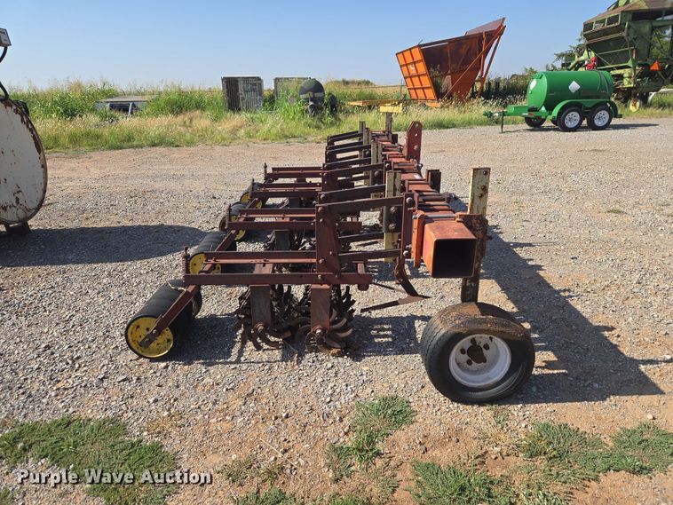 Bush Hog 6400 Row Crop Cultivator - photo 2