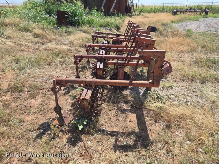 Row Crop Cultivator - photo 2
