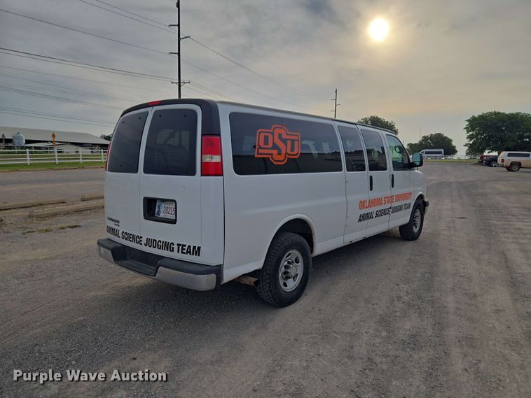 2014 Chevrolet  Express 3500 Van - photo 5