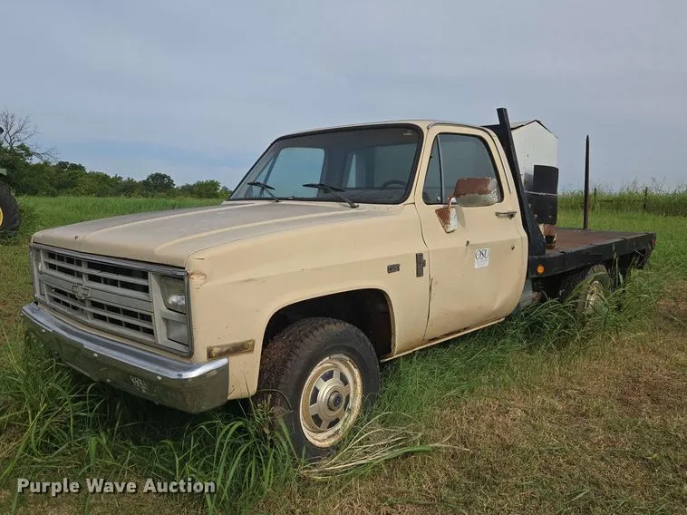 1987 Chevrolet Custom 20 Bale Bed Pickup Truck