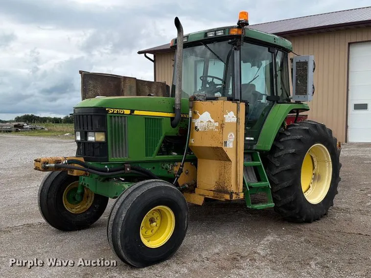 1997 John Deere 7210 Tractor