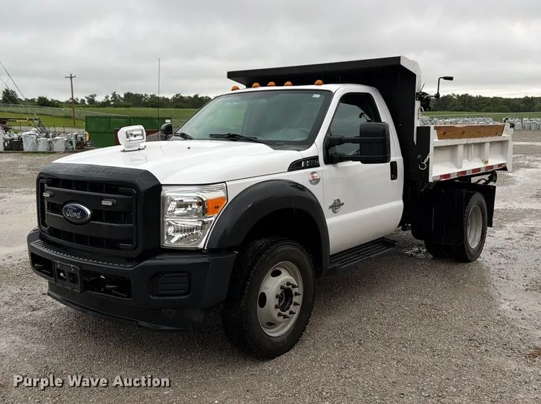 2016 Ford F550 Super Duty Dump Truck