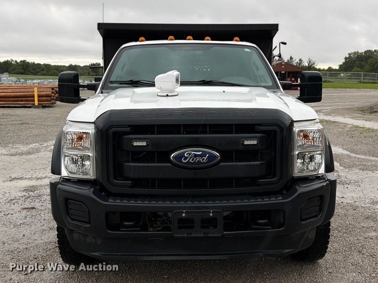 2016 Ford F550 Super Duty Dump Truck - photo 2