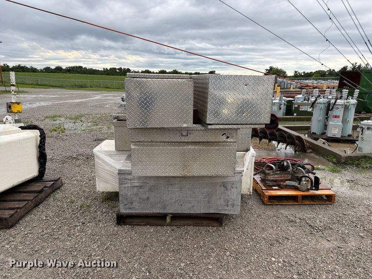 (6) Toolboxes - photo 2