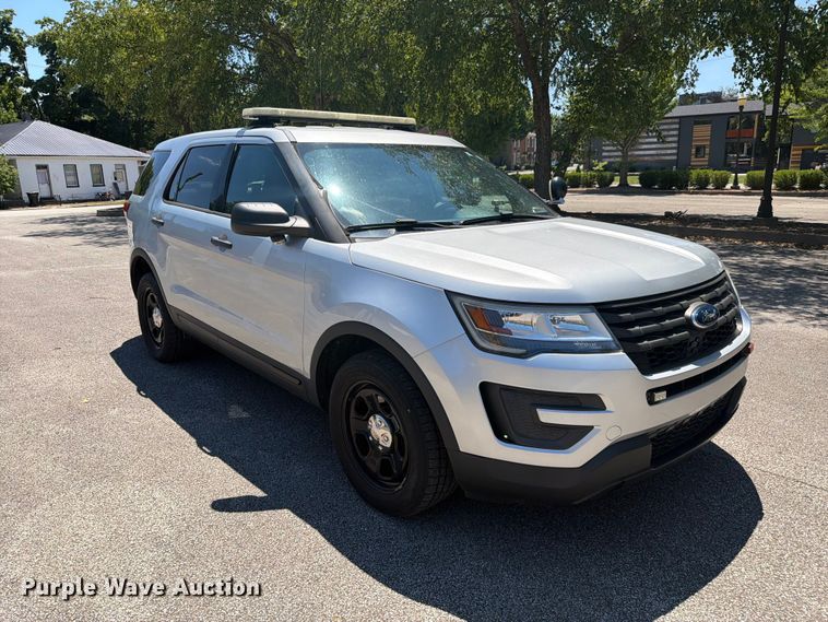 2017 Ford Explorer Police Interceptor SUV - photo 3