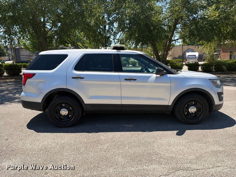 2017 Ford Explorer Police Interceptor SUV - photo 4