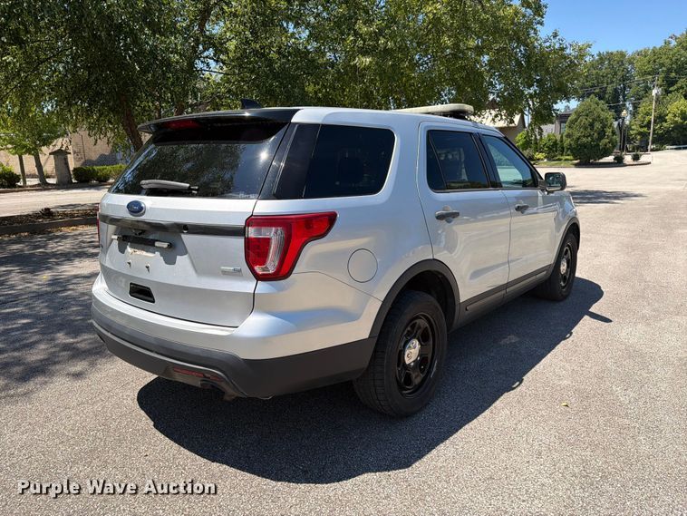 2017 Ford Explorer Police Interceptor SUV - photo 5