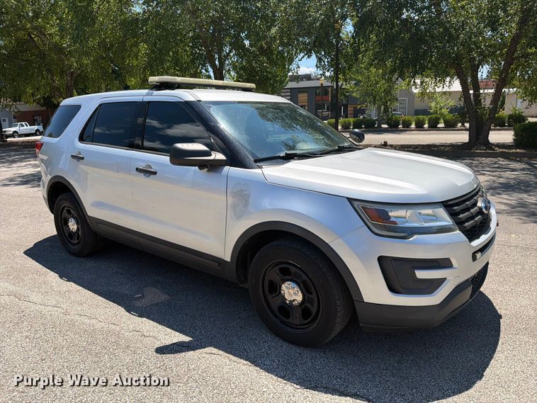 2017 Ford Explorer Police Interceptor SUV - photo 3