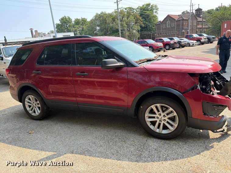 2016 Ford Explorer SUV - photo 4
