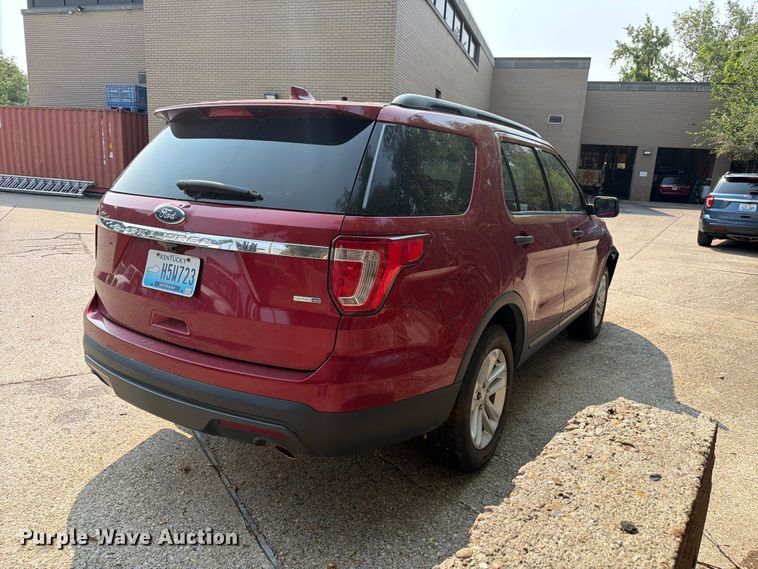 2016 Ford Explorer SUV - photo 5