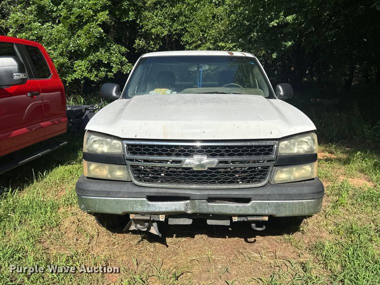 2006 Chevrolet Silverado 1500 Pickup Truck - photo 2