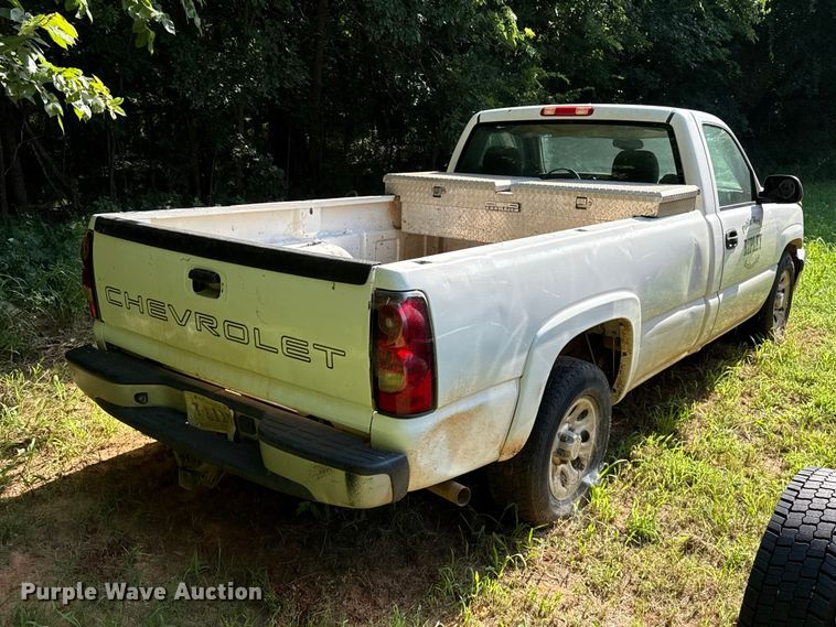 2006 Chevrolet Silverado 1500 Pickup Truck - photo 4