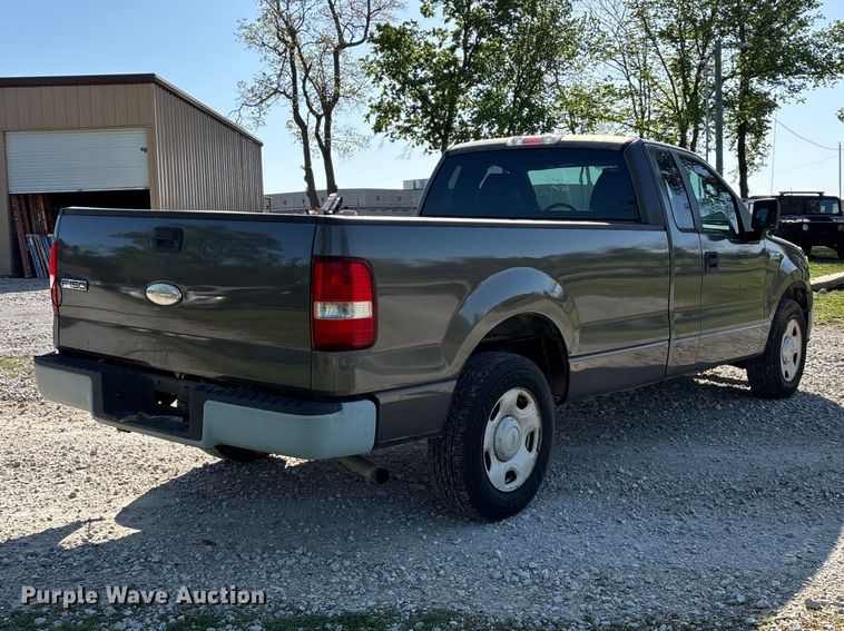 2007 Ford F150 XL Pickup Truck - photo 5