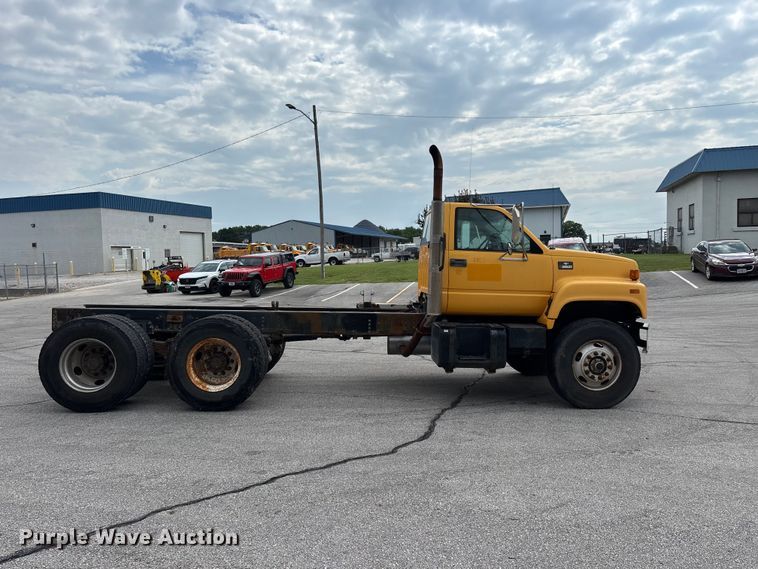 1999 Chevrolet C8500 Truck Cab And Chassis - photo 4