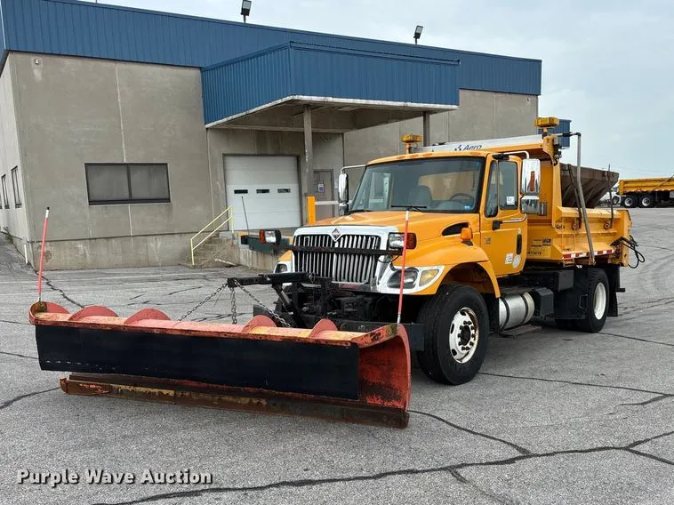 2006 International 7400 Dump Truck