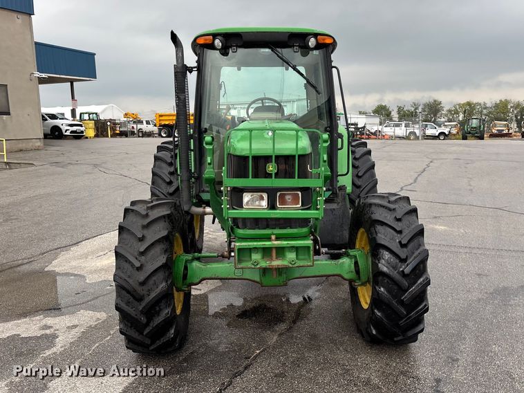 2010 John Deere 6430 MFWD Tractor - photo 2