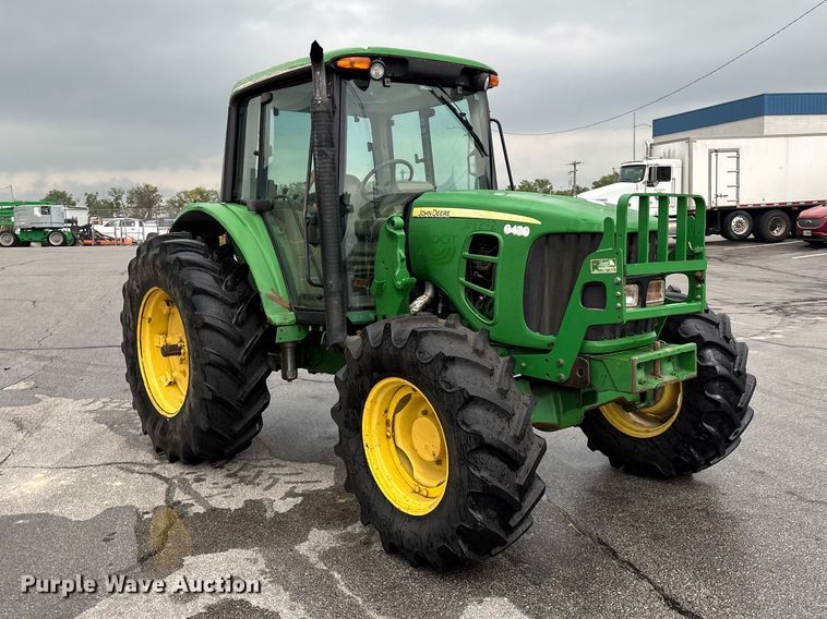 2010 John Deere 6430 MFWD Tractor - photo 3