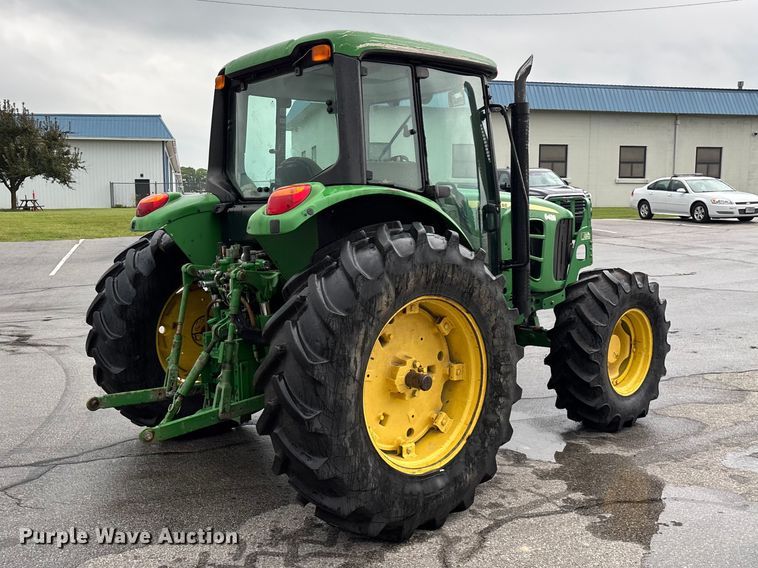 2010 John Deere 6430 MFWD Tractor - photo 5
