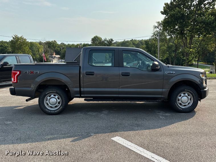 2016 Ford F150 XLT Crew Cab Pickup Truck - photo 4