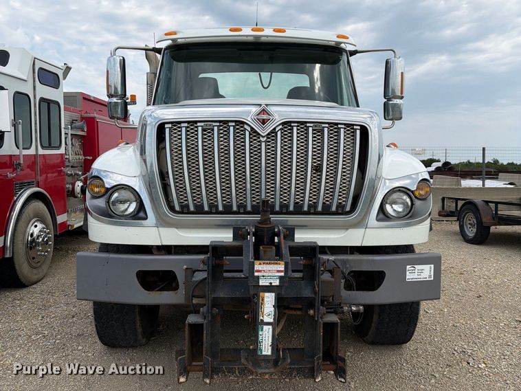 2012 International 7600 Truck Cab And Chassis - photo 2