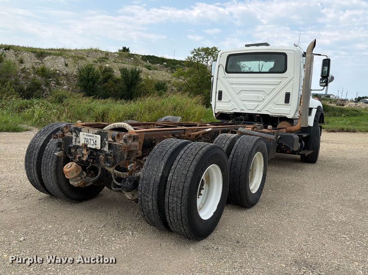 2012 International 7600 Truck Cab And Chassis - photo 5