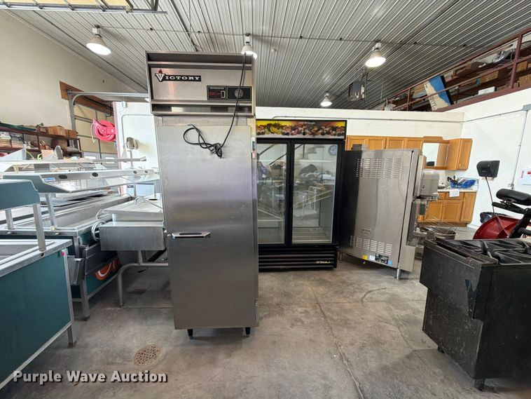 (2) Refrigerators - photo 2