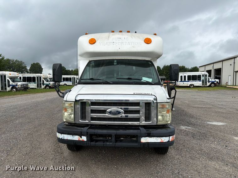 2010 Starcraft Starlite Shuttle Bus - photo 2