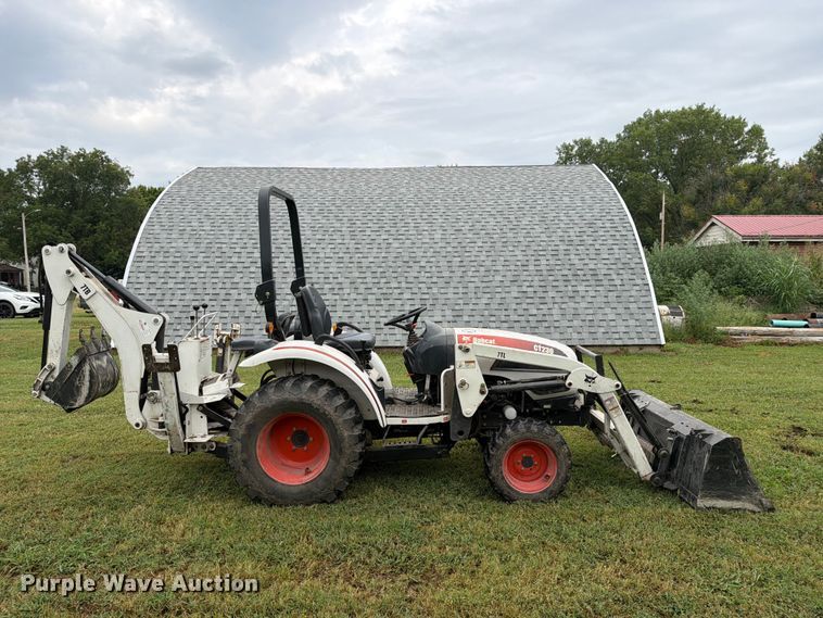 2009 Bobcat CT230 MFWD Tractor - photo 4