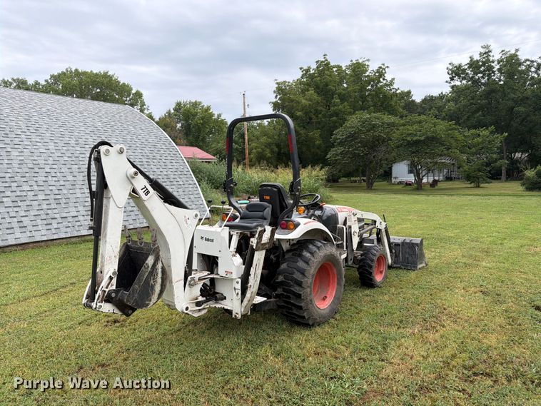 2009 Bobcat CT230 MFWD Tractor - photo 5