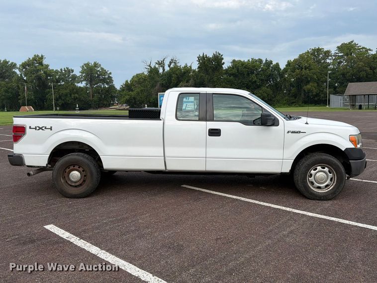 2014 Ford F150 Ext. Cab Pickup Truck - photo 4