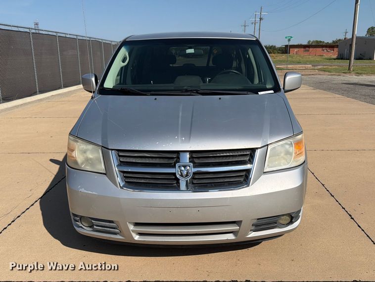 2008 Dodge Grand Caravan Van - photo 2