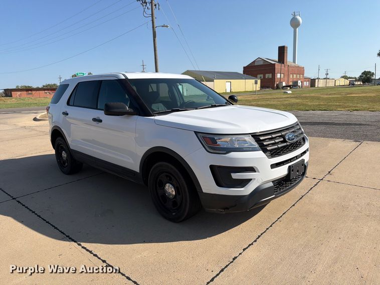 2017 Ford Explorer Police Interceptor SUV - photo 3