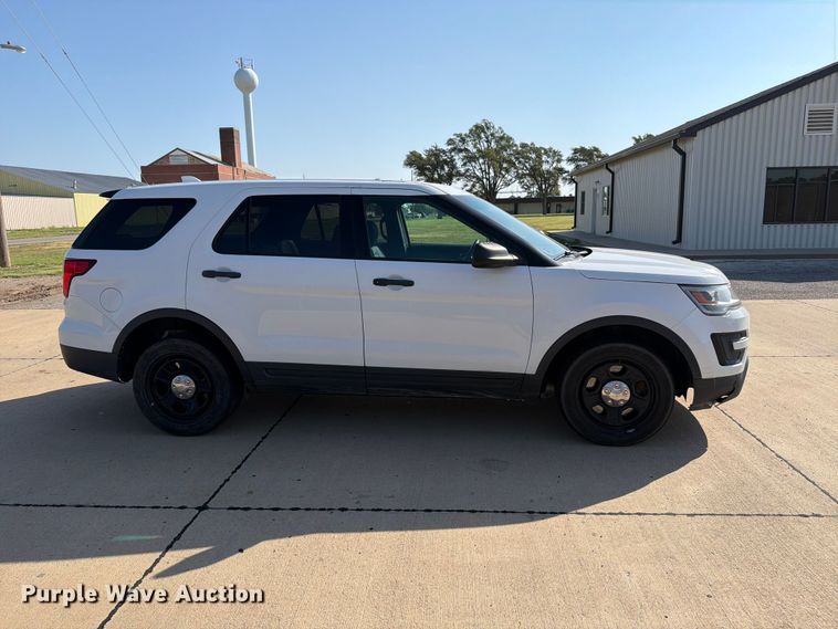 2017 Ford Explorer Police Interceptor SUV - photo 4