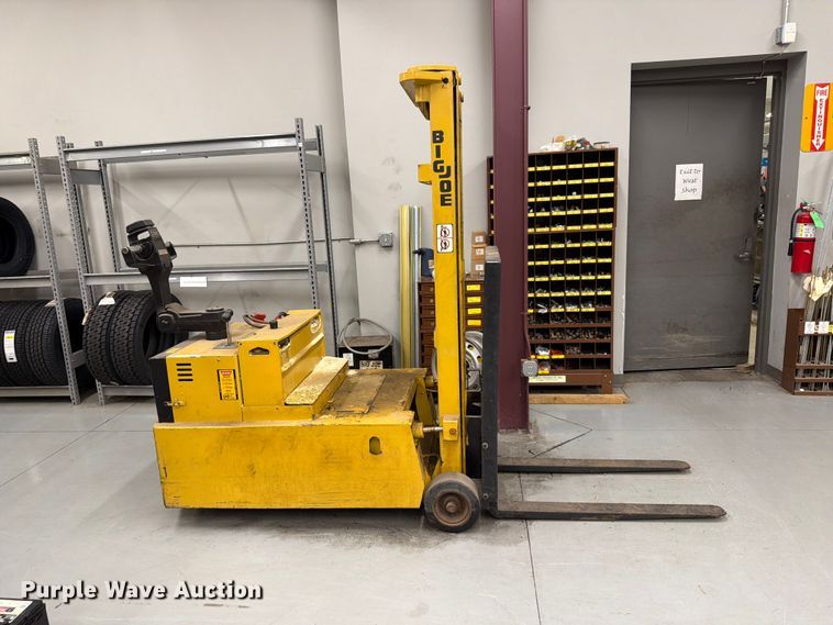 Big Joe PDC 30 Order Picker - photo 2