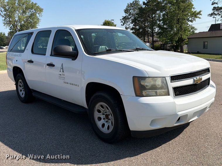 2009 Chevrolet Suburban SUV - photo 3