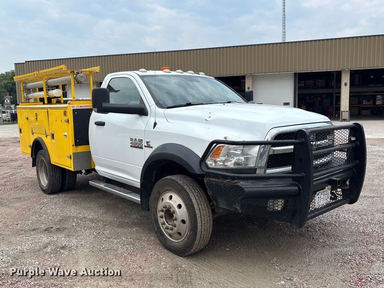 2015 RAM 4500 Utility / Service Truck - photo 3