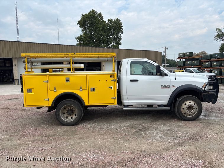 2015 RAM 4500 Utility / Service Truck - photo 4