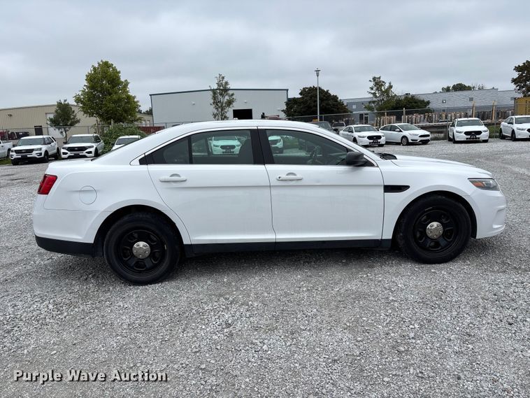 2018 Ford Taurus Police Interceptor - photo 4