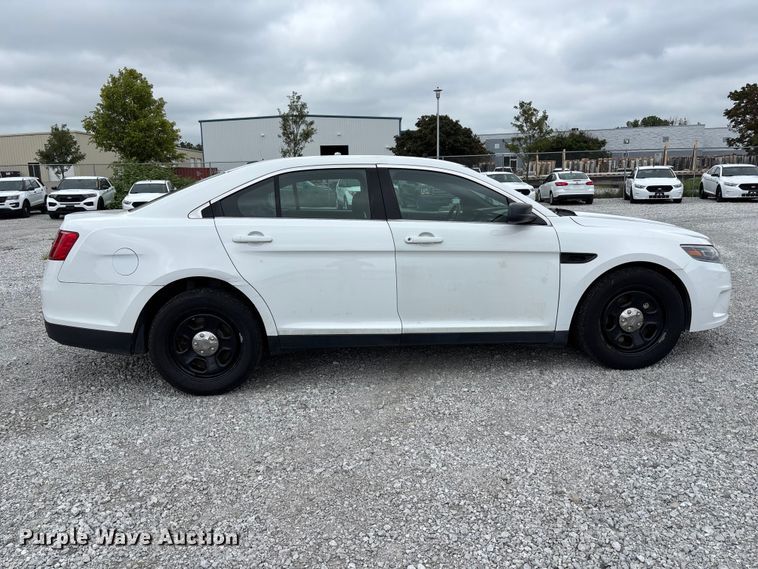 2018 Ford Taurus Police Interceptor - photo 4
