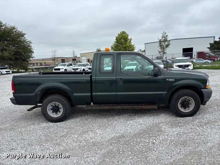 2003 Ford F250 Super Duty Ext. Cab Pickup Truck - photo 4