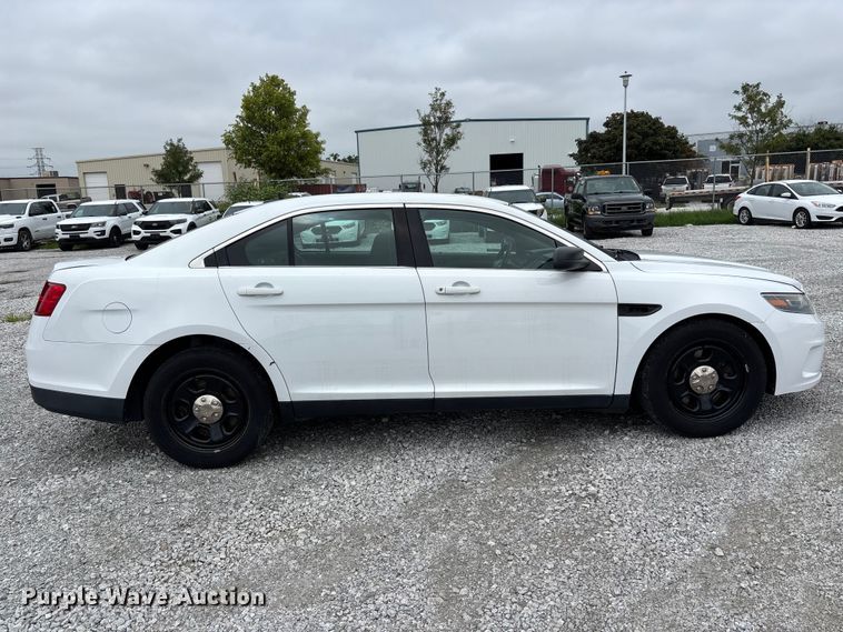 2017 Ford Taurus Police Interceptor - photo 4