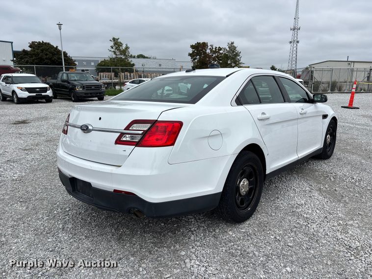 2017 Ford Taurus Police Interceptor - photo 5