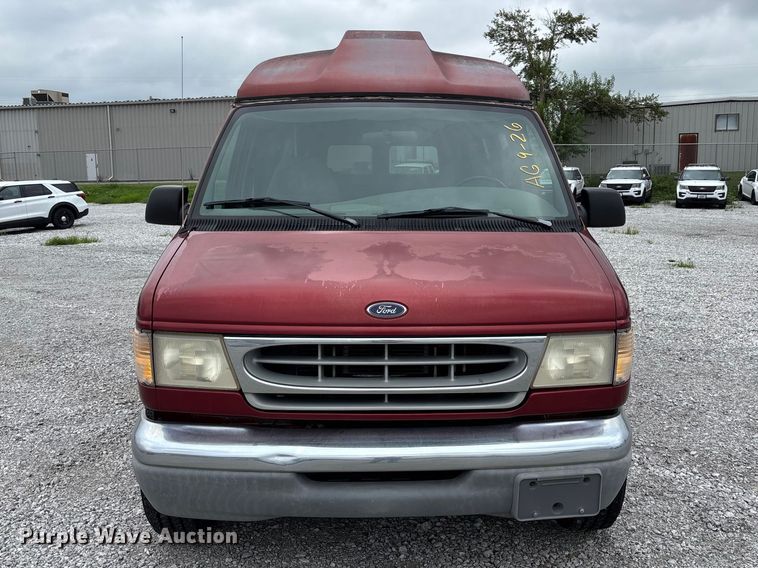 1999 Ford E350 Van - photo 2