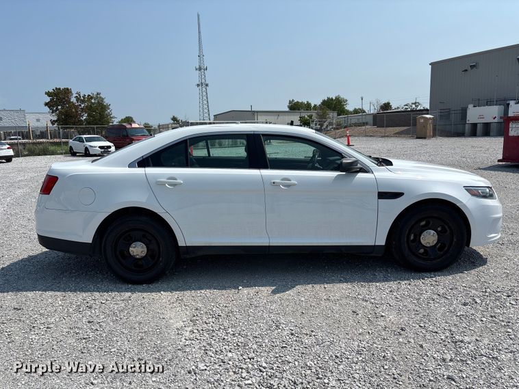 2019 Ford Taurus Police Interceptor - photo 4