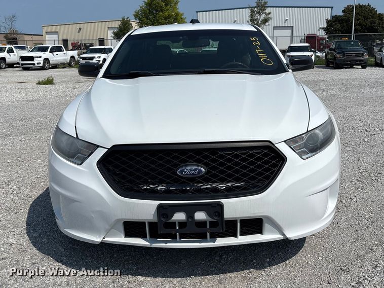2017 Ford Taurus Police Interceptor - photo 2